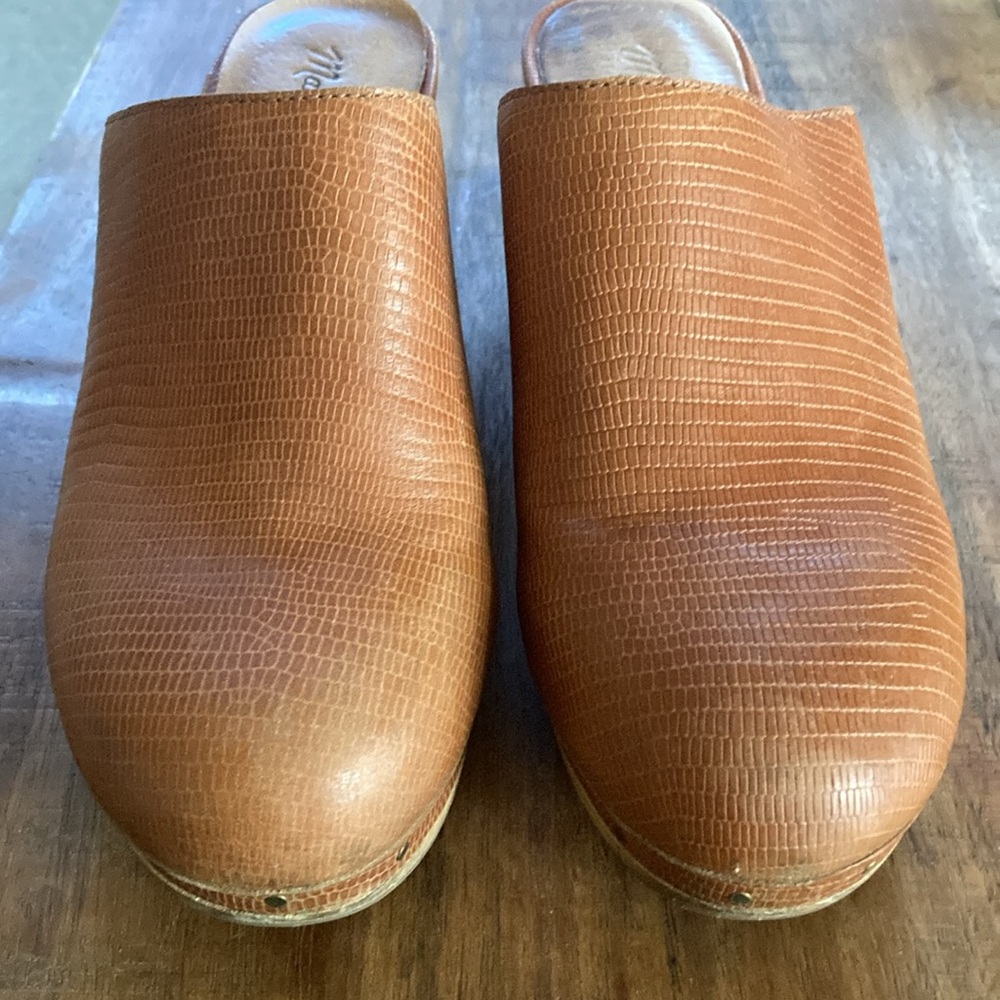 Madewell The Ayanna Clog in Lizard Embossed Leather - Picture 6 of 7